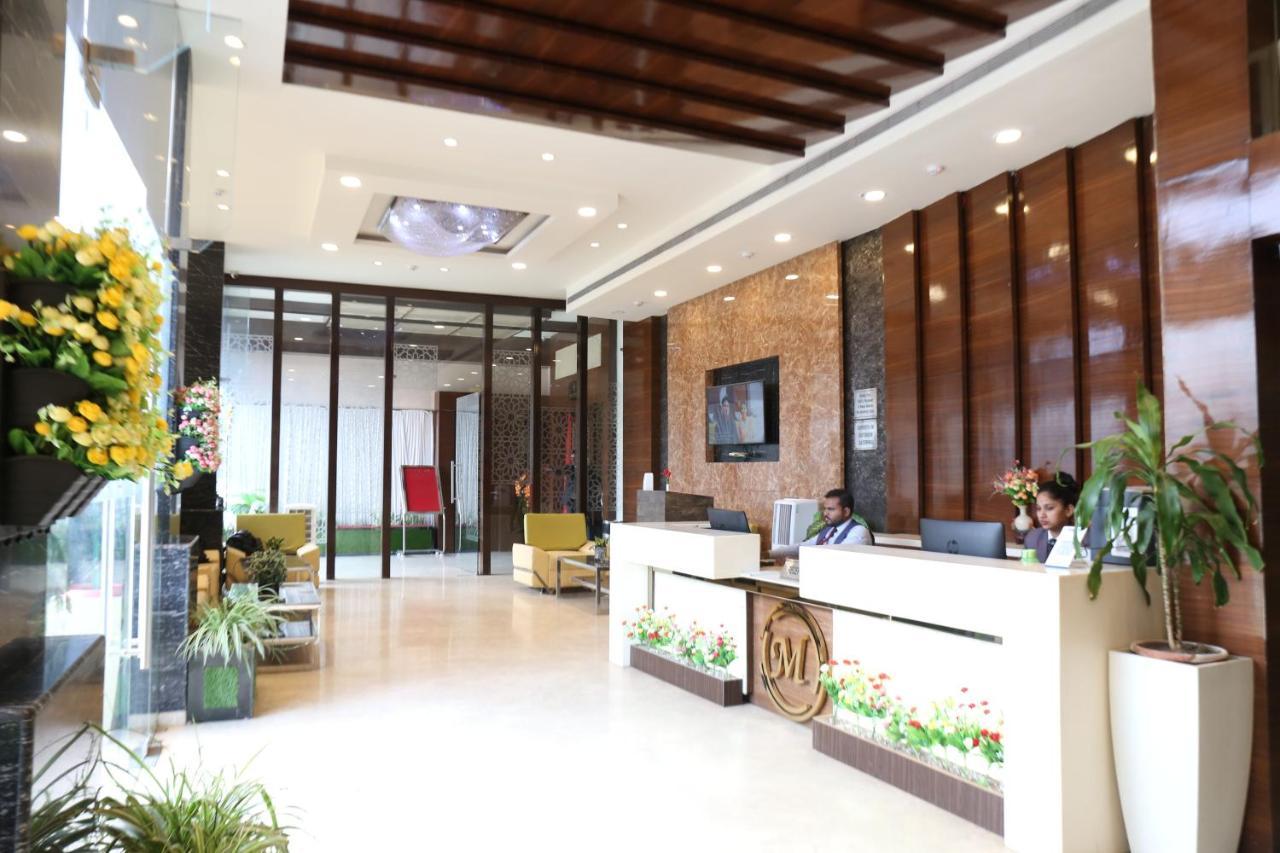 Hotel Moments Lucknow Luaran gambar